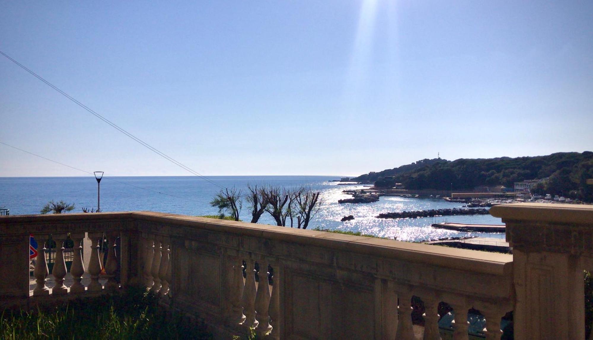 Appartamenti Fronte Mare กัสตีลยอนเชลโล ห้อง รูปภาพ